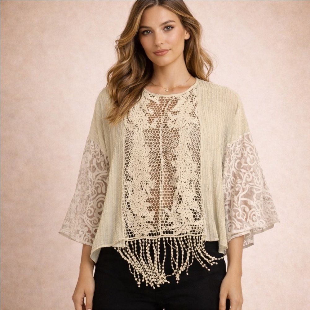 Multiples Cream Lace Boho Fringe Top | Size Small | 3/4 Bell Sleeve Crochet